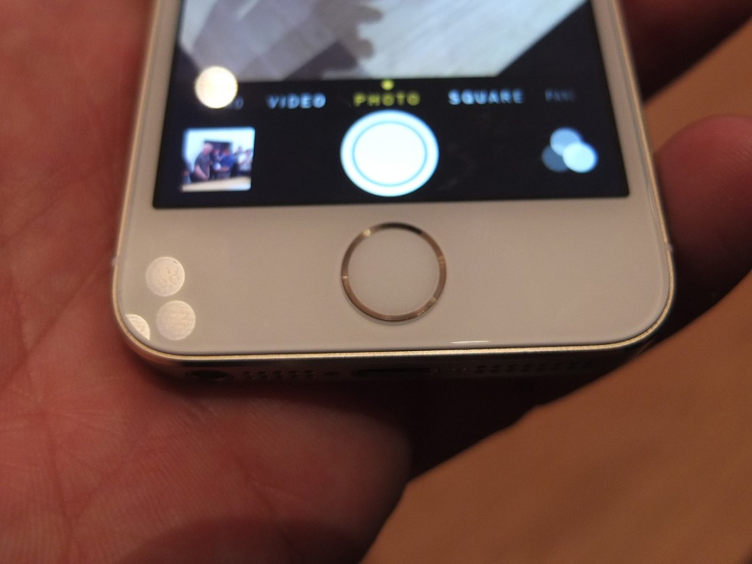 morgen verbinding verbroken functie Hands-on Apple iPhone 5S review: the smartphone that knows you're you |  Stuff
