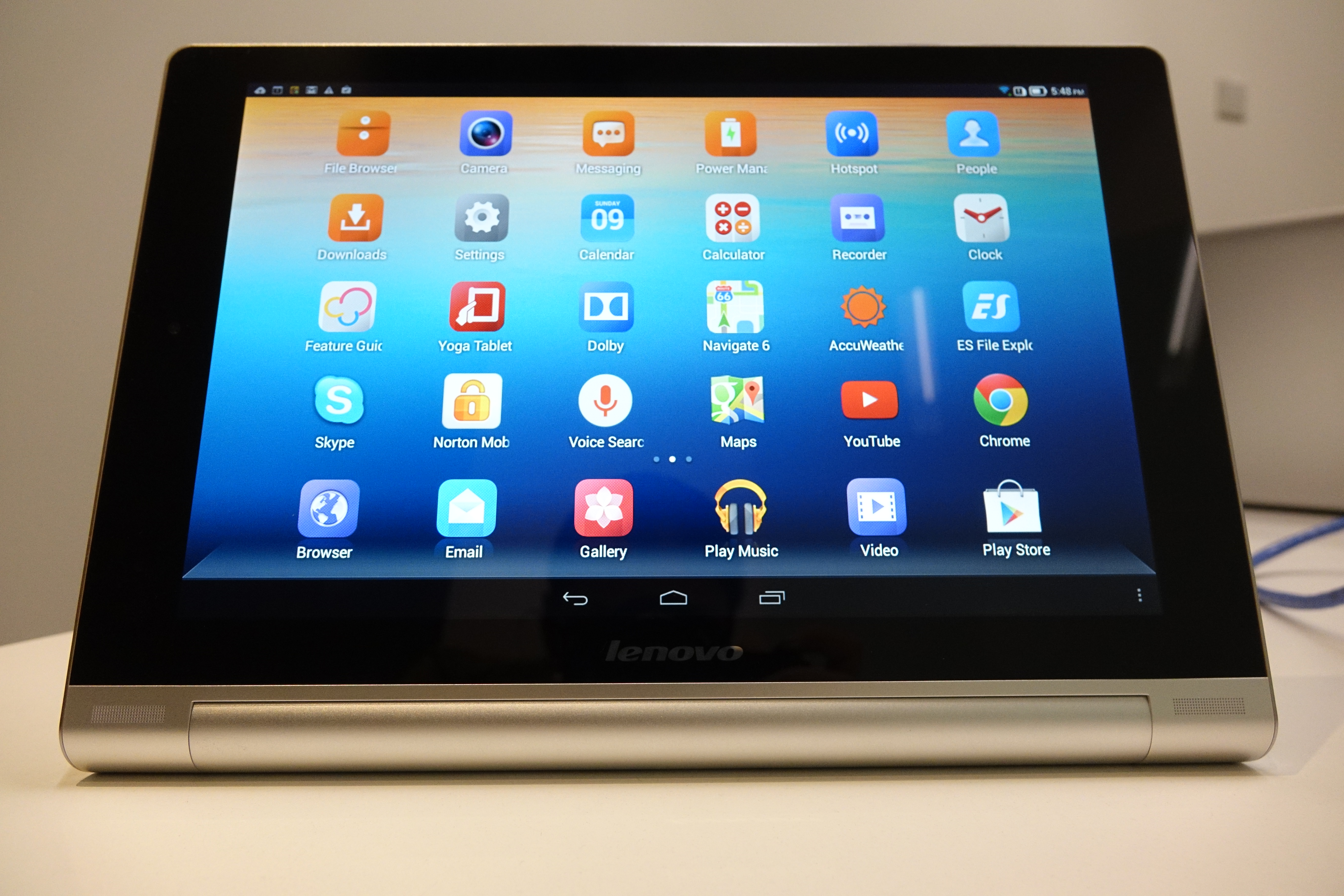 Lenovo Yoga Tablet 10 review