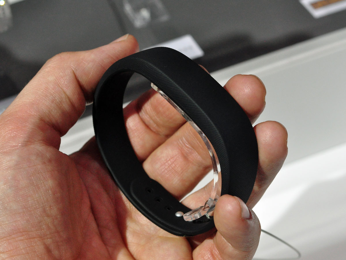 MWC 2014: Hands-on with Sony's life-logging SmartBand SWR10 fitness band