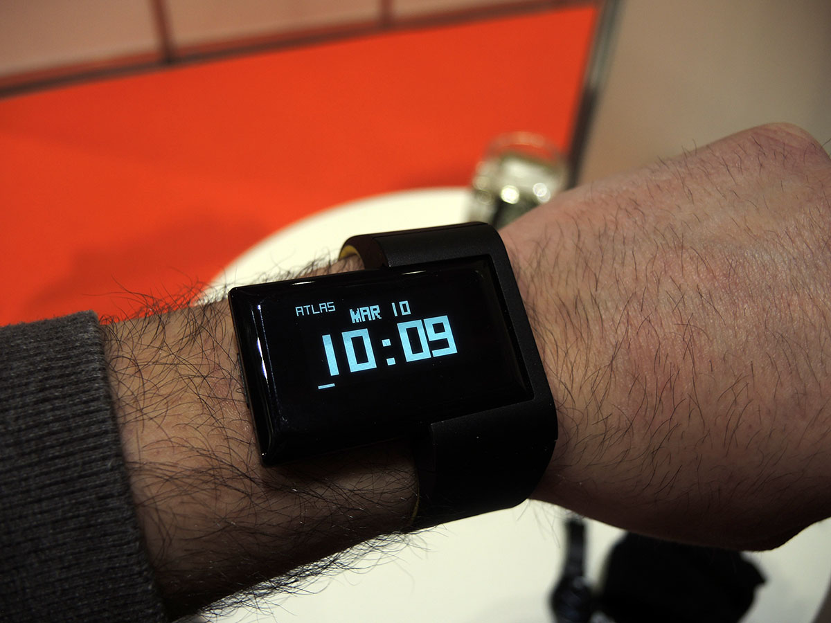 Atlas Wristband hands-on review | Stuff