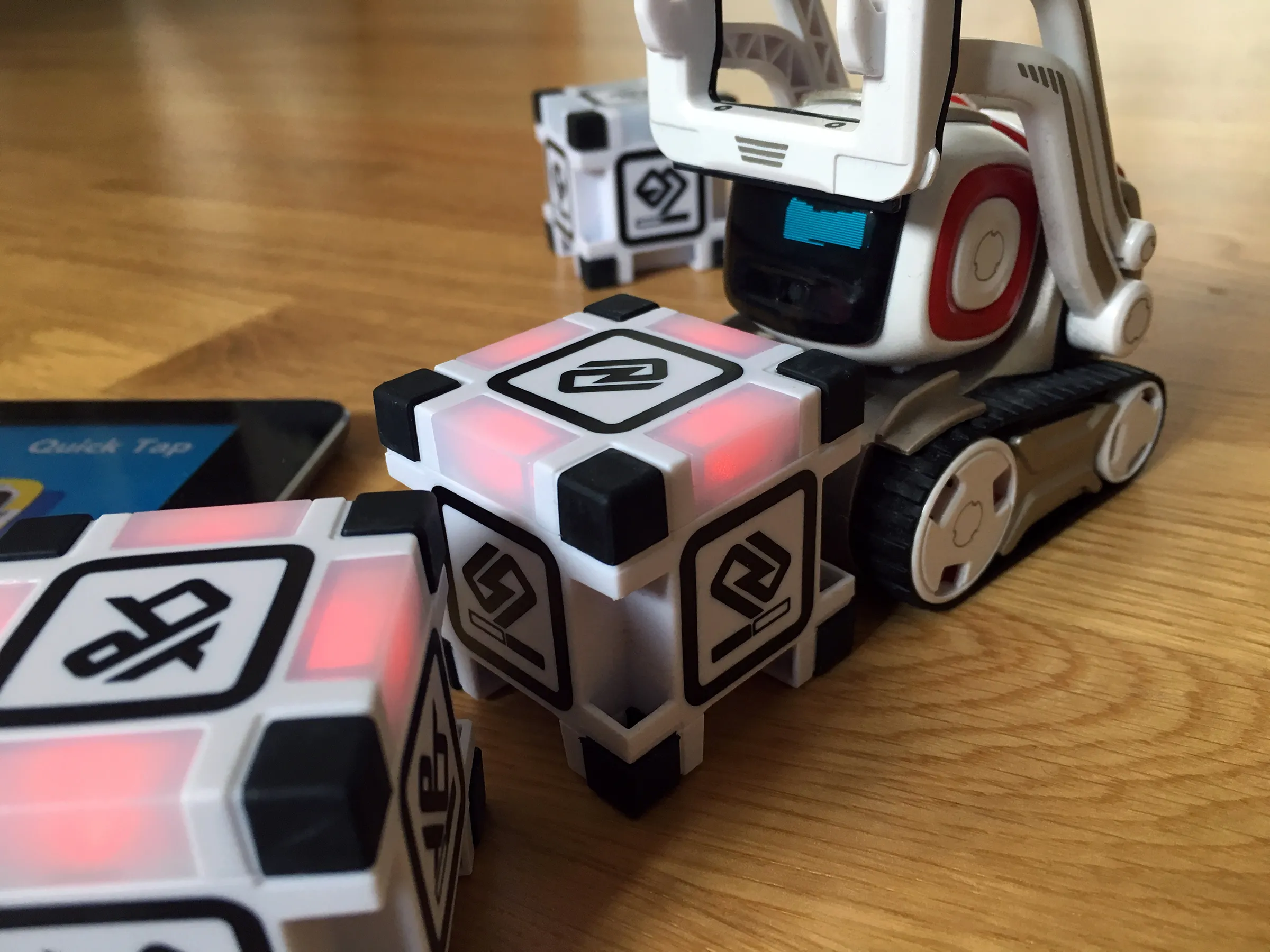 Anki Cozmo review: Anki Cozmo has the soul of a Disney movie in a $180 robot  toy - CNET