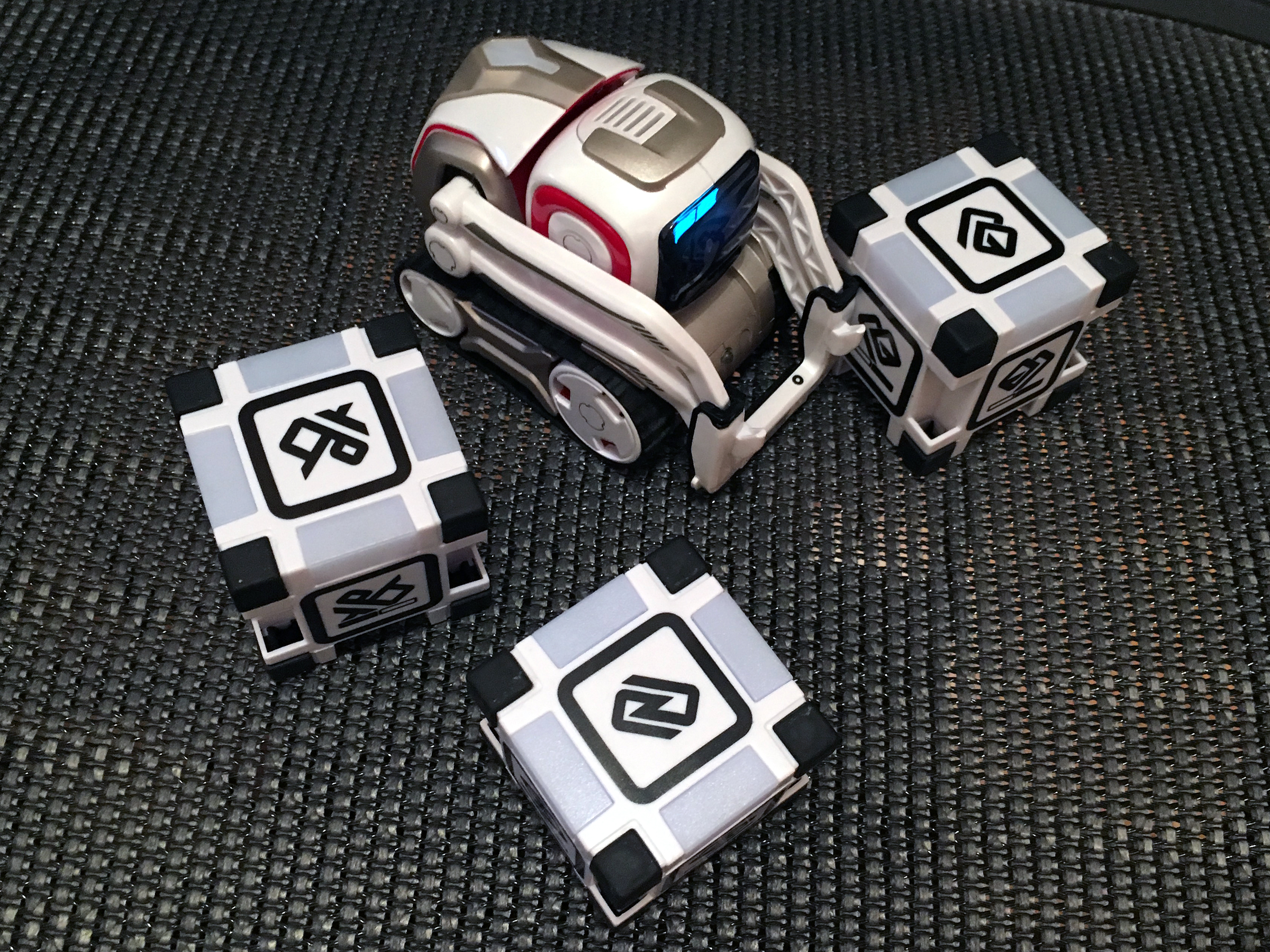 Anki Cozmo review: Anki Cozmo has the soul of a Disney movie in a