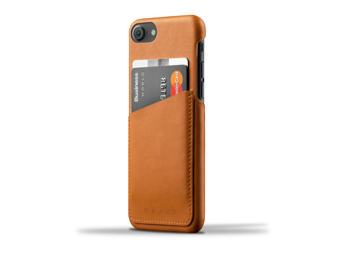 iPhone 8 accessories: Mujjo Wallet case