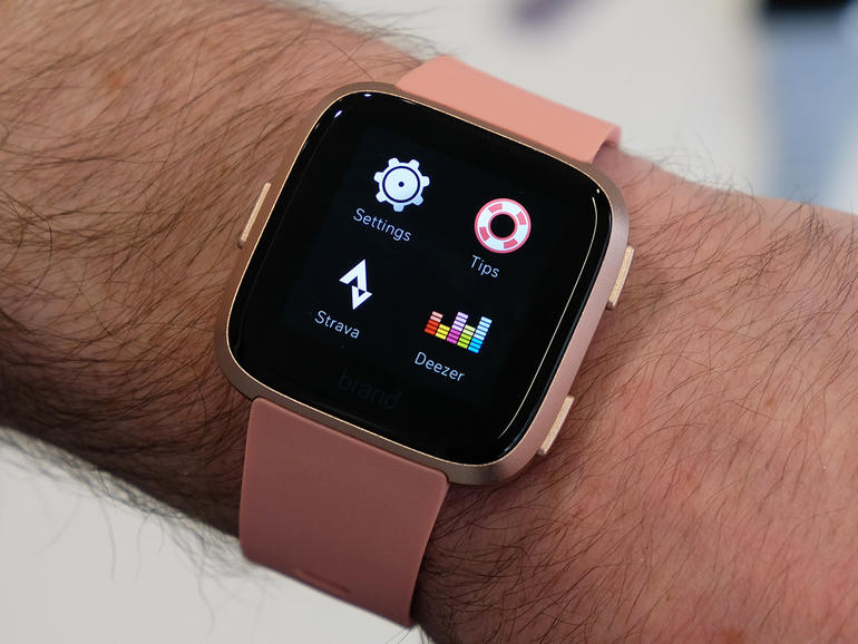 Fitbit Versa features: no GPS