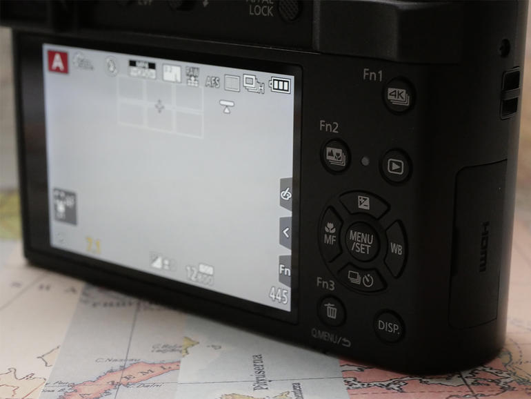 Panasonic Lumix TZ200 features: fixed screen