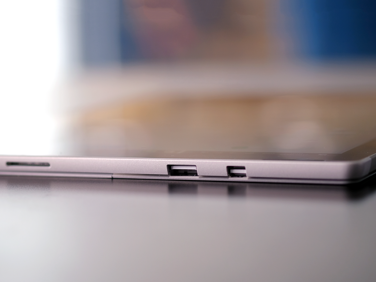Features: the bare basics, and no more