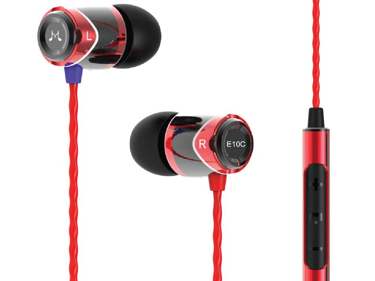 SOUNDMAGIC E10C (£40/$44)