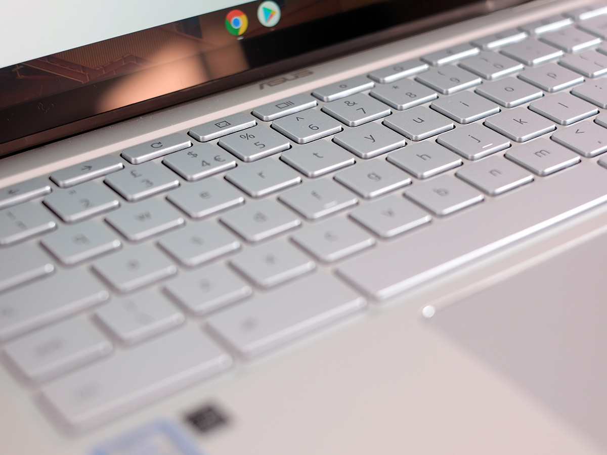 Keyboard and Trackpad: Chrome run