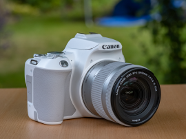 Canon EOS 250D  review