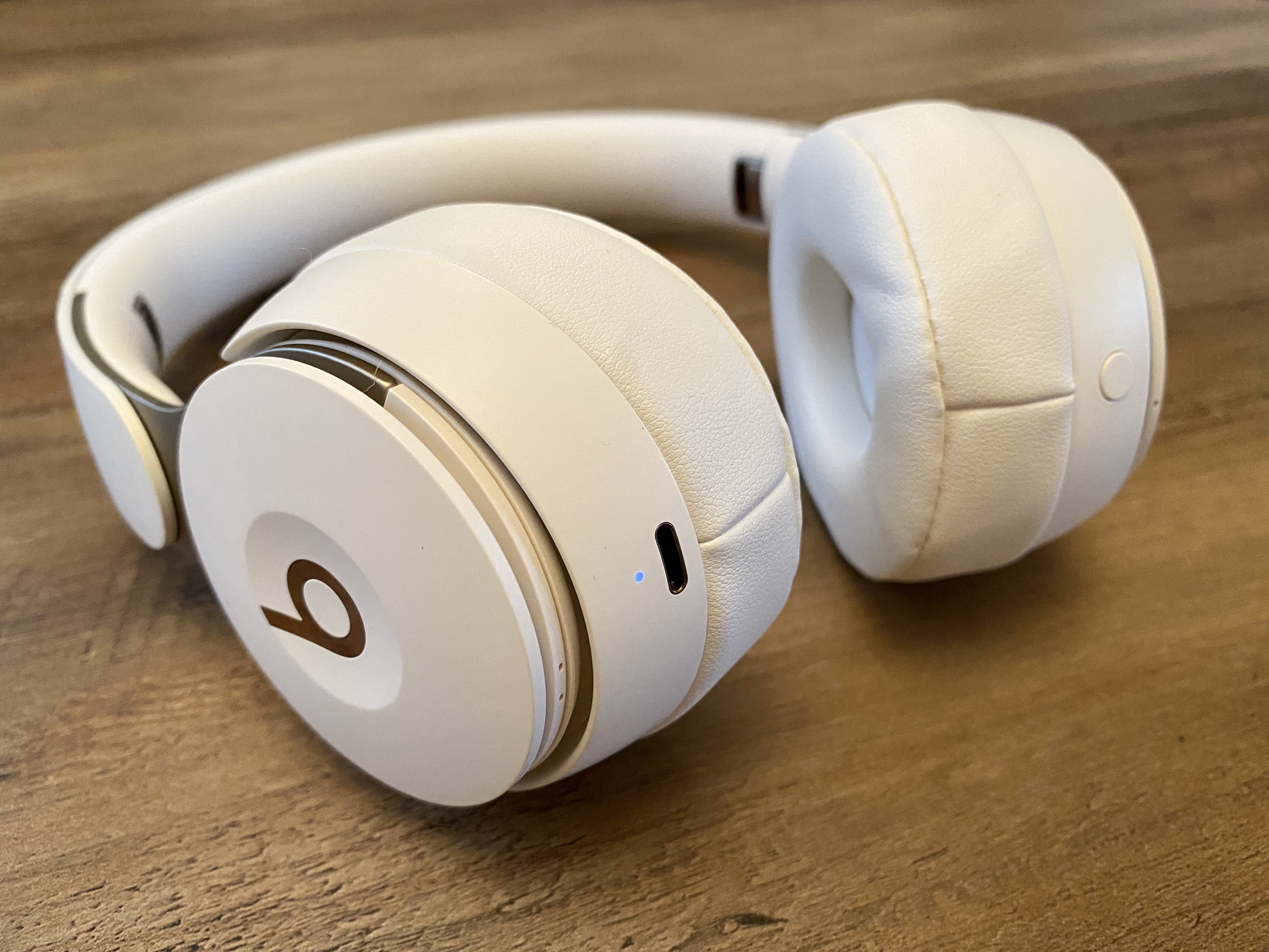 Beats by Dr Dre Solo Pro MRJ72PA/A アイボリー-