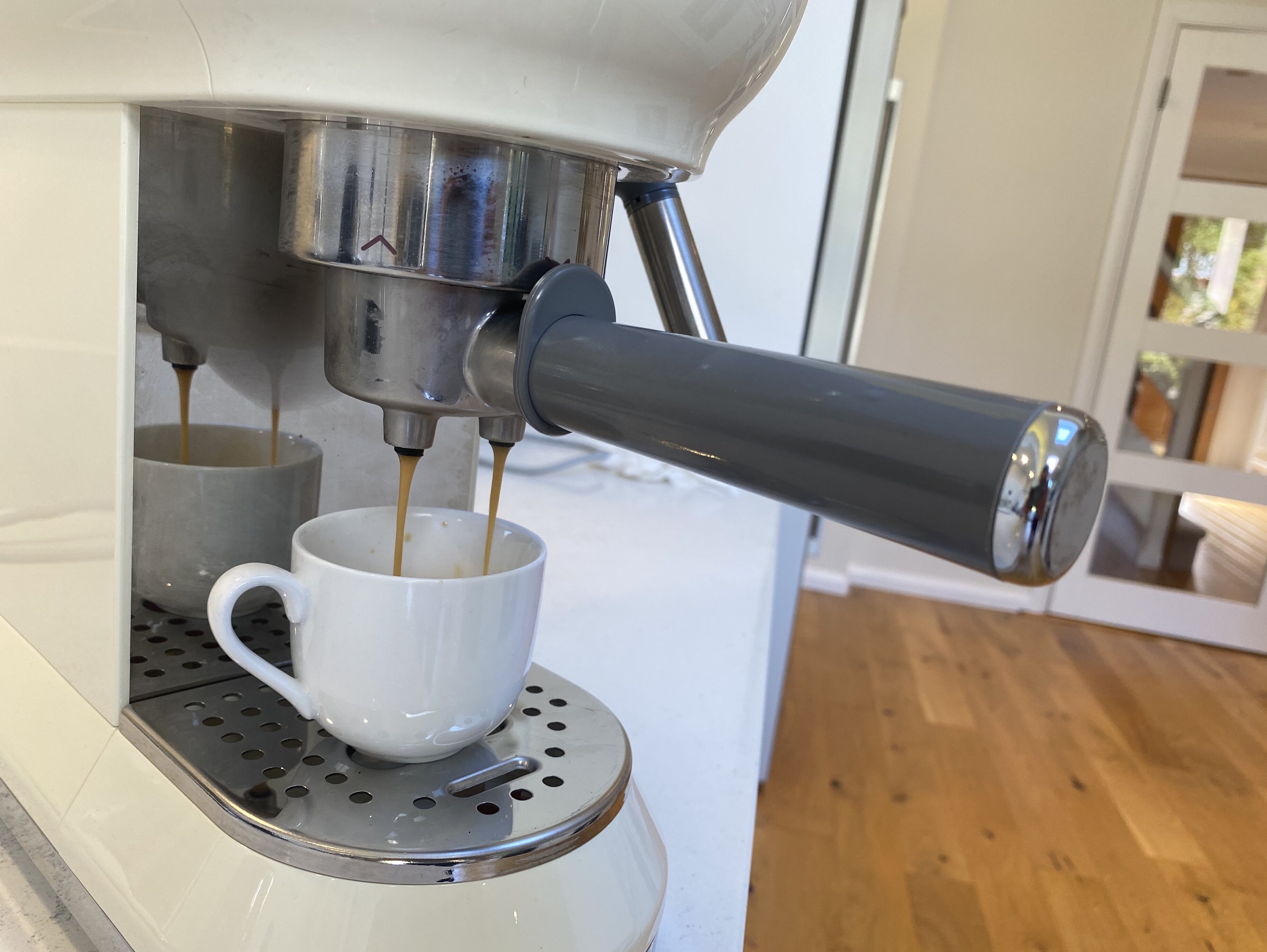 Smeg ECF01 Espresso Coffee Machine review