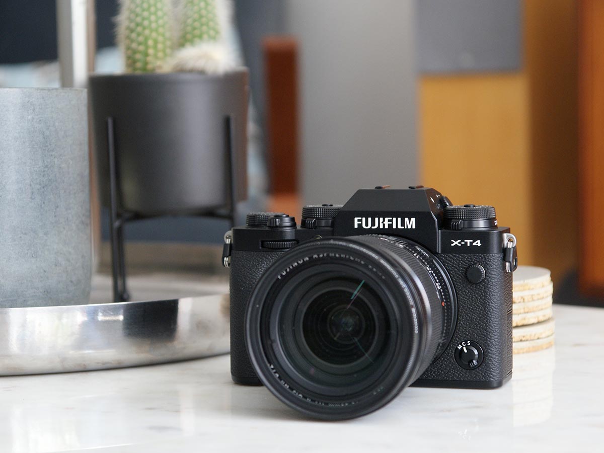 Cámara Fujifilm X-T4 Negra + XF16-80mm FUJIFILM XT4