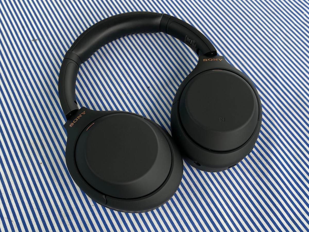 Sony launches cheaper ANC headphones that use the brains of the WH