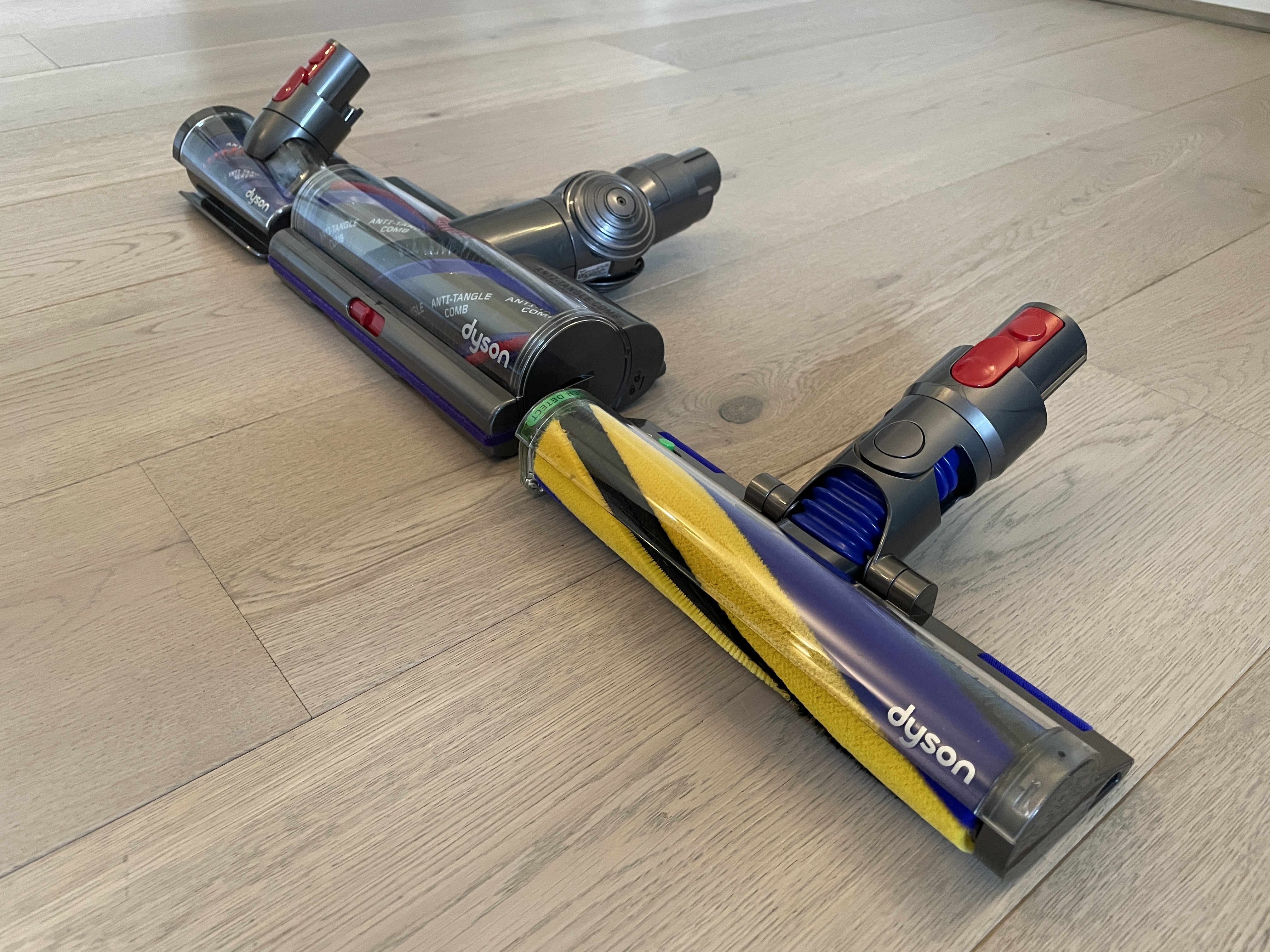 Dyson V15 Detect Absolute+ review - Saga Exceptional