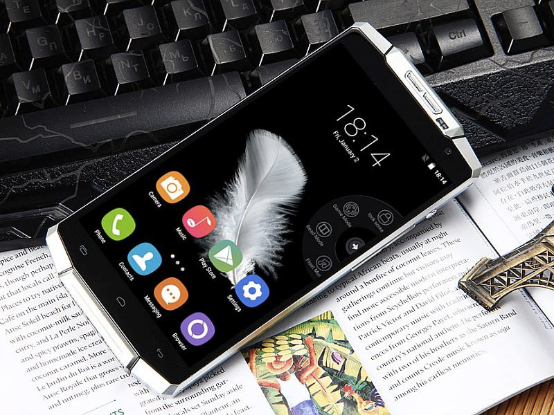 This smartphone’s gigantic 10,000mAh battery can charge an iPhone 6s three times