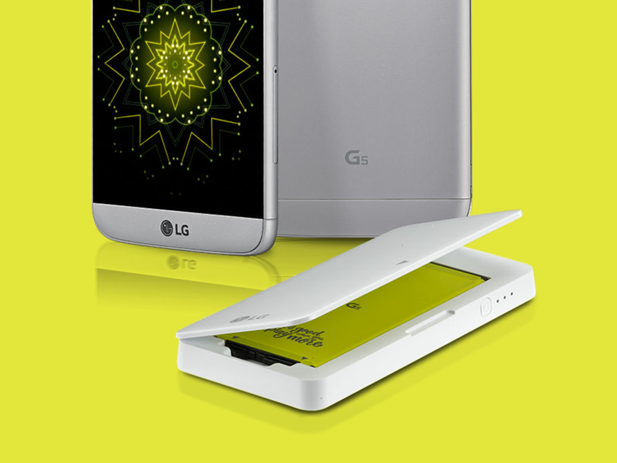 LG G5 battery and Charging Cradle (£32)