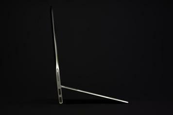 Dell Adamo XPS gets official pictures