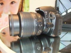 Nikon D3100 hands-on photos