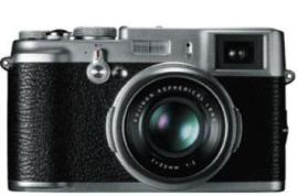 Fujifilm FinePix X100 takes on the Leica X1