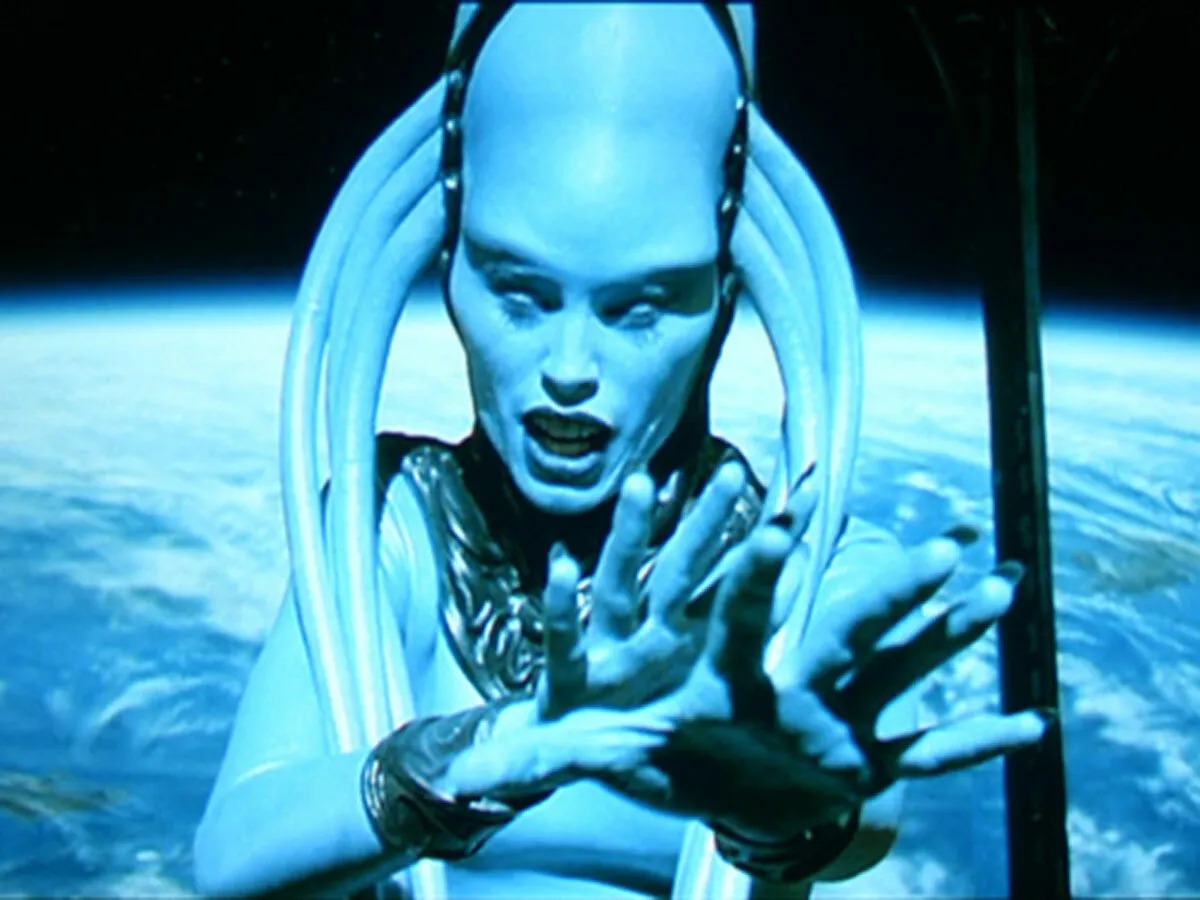 The Fifth Element (1997)