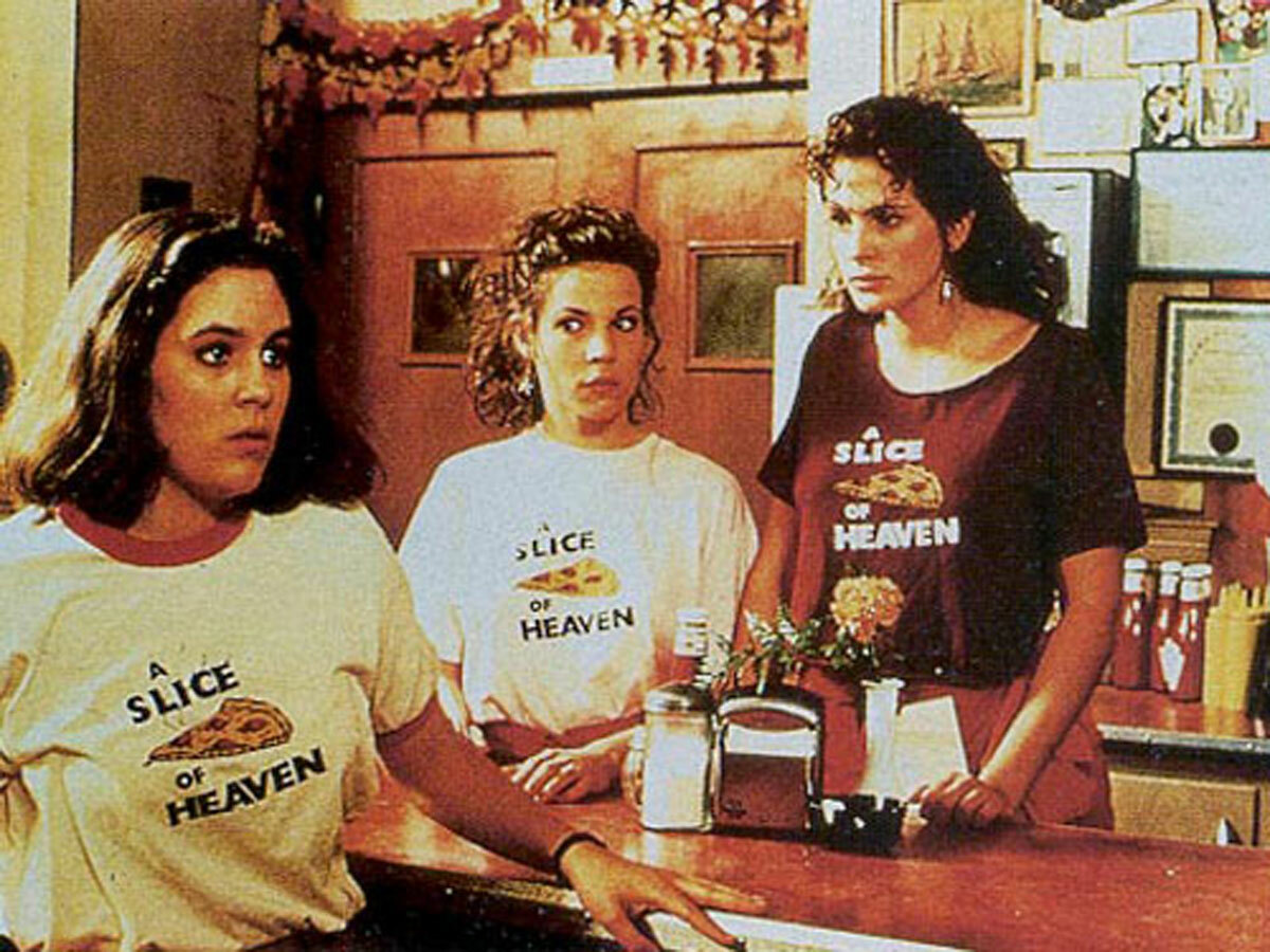 Mystic Pizza (1988)