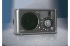 World’s first hand-cranked DAB radio
