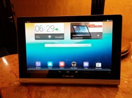 Lenovo Yoga Tablet hands-on review: kicking up a fuss