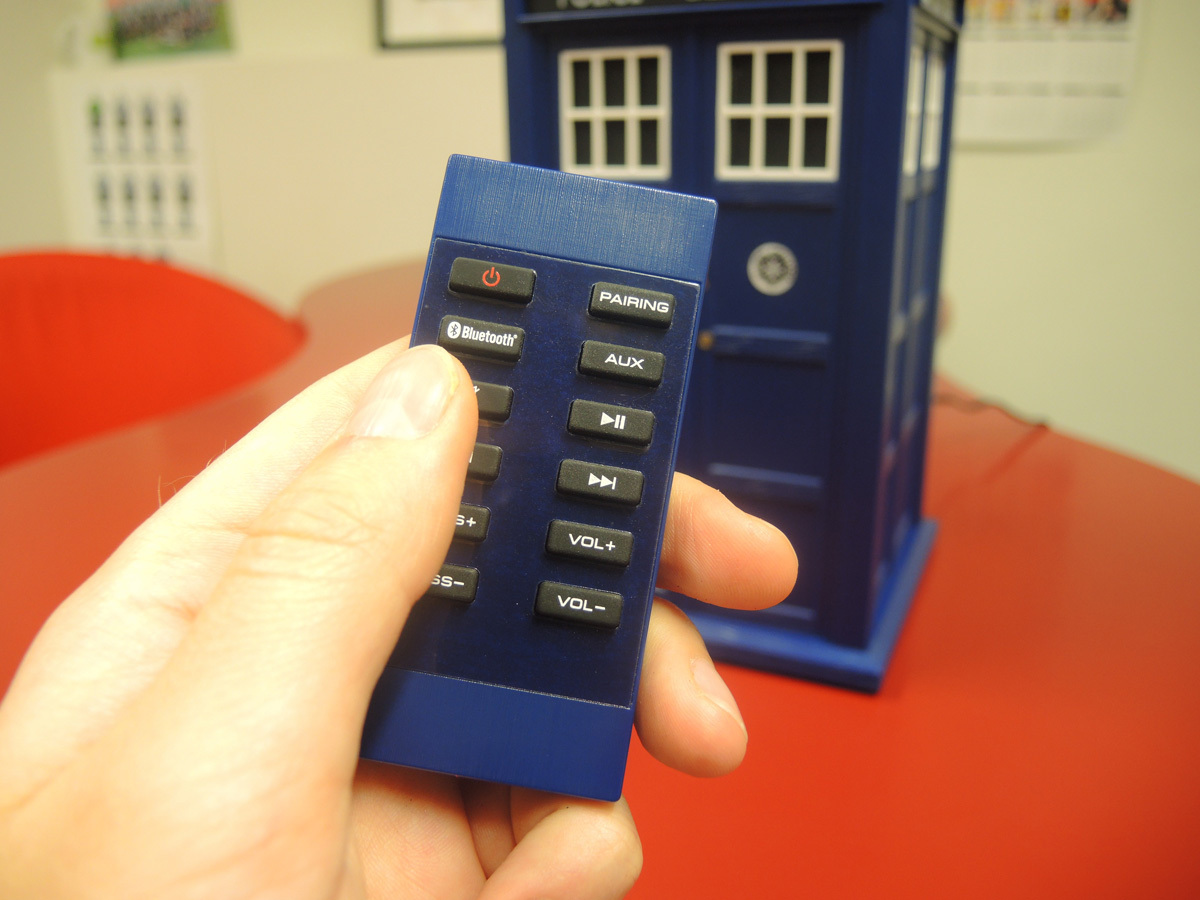 Doctor Who: Tenth Doctor TARDIS Bluetooth Speaker with Lights and Sound  Effects