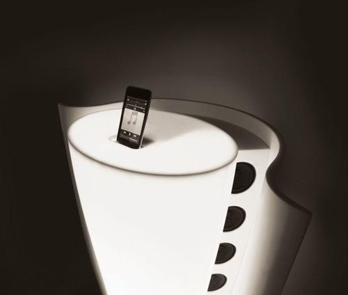 LG gets the Horn for iPod
