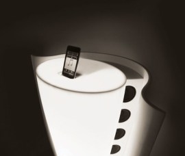 LG gets the Horn for iPod