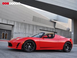 Updated Tesla Roadster now good for 400-miles on a single charge