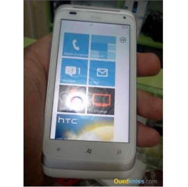 HTC Omega first hands-on pics spotted