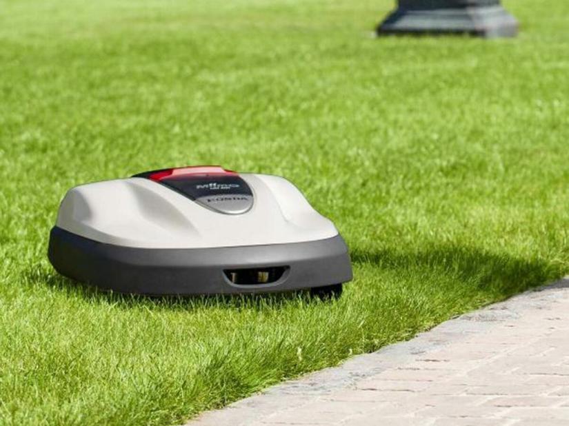 These hi-tech lawnmowers make cutting the grass fun