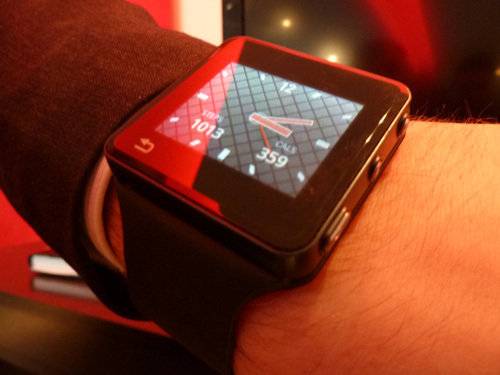 Motorola ACTV hands on review