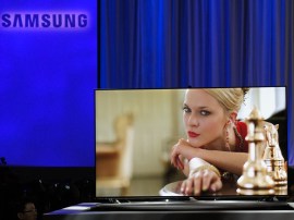 Samsung unveils quad-core F8000 LED TV, S9000 4K, smart oven and 3D lens toting camera