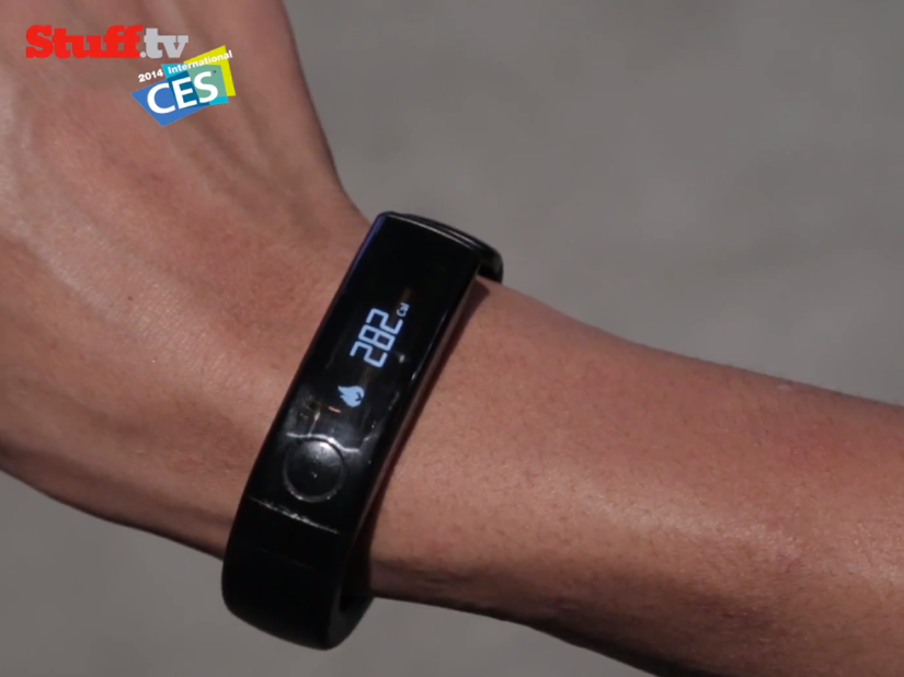 Hands-on video review: LG Lifeband Touch – more than an activity tracker