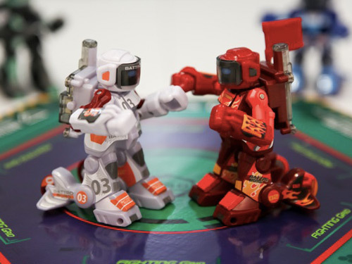 Toy deals boxing robots