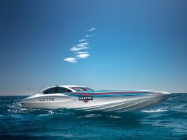 Vessel mania – all aboard the Vector V40 R powerboat