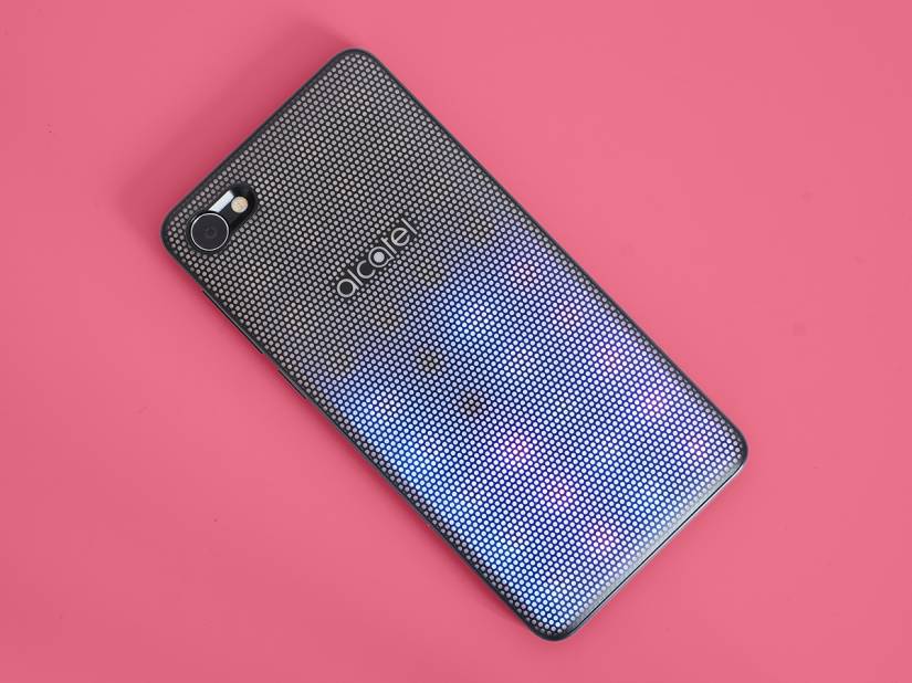 Alcatel A5 LED review