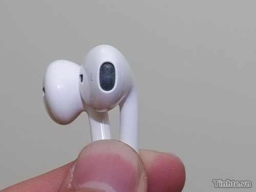 Will we be saying goodbye to rubbish earphones with the iPhone 5?
