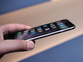 Fully Charged: Apple claims single-digit bent iPhone 6 Plus complaints, PS4 online play free this weekend, and KFC’s fried chicken iPhone case