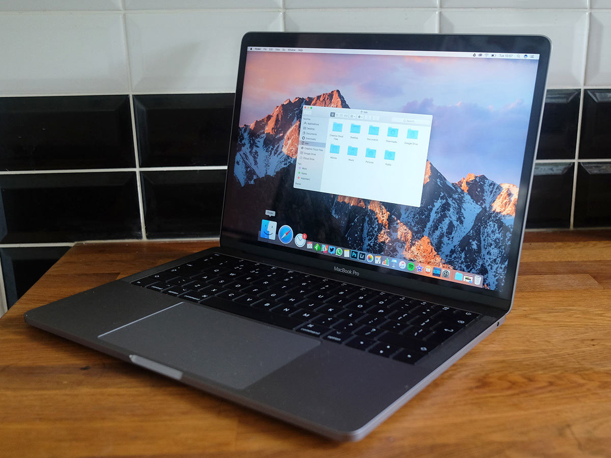 Apple MacBook Pro (2017) review | Stuff