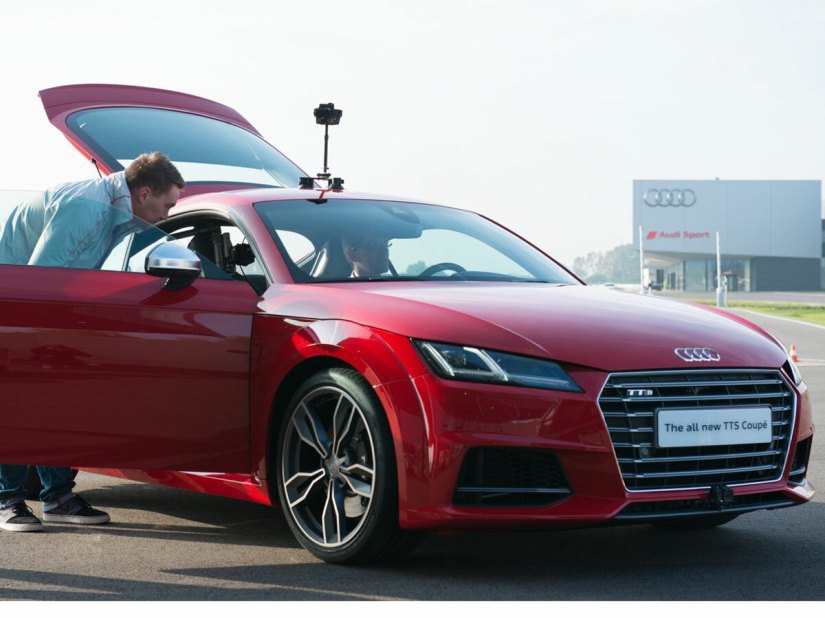 I was driven in an Audi TTS… inside a Samsung Gear VR