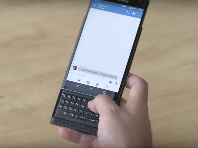 Video: BlackBerry Priv’s sliding QWERTY keyboard is a blast from the past