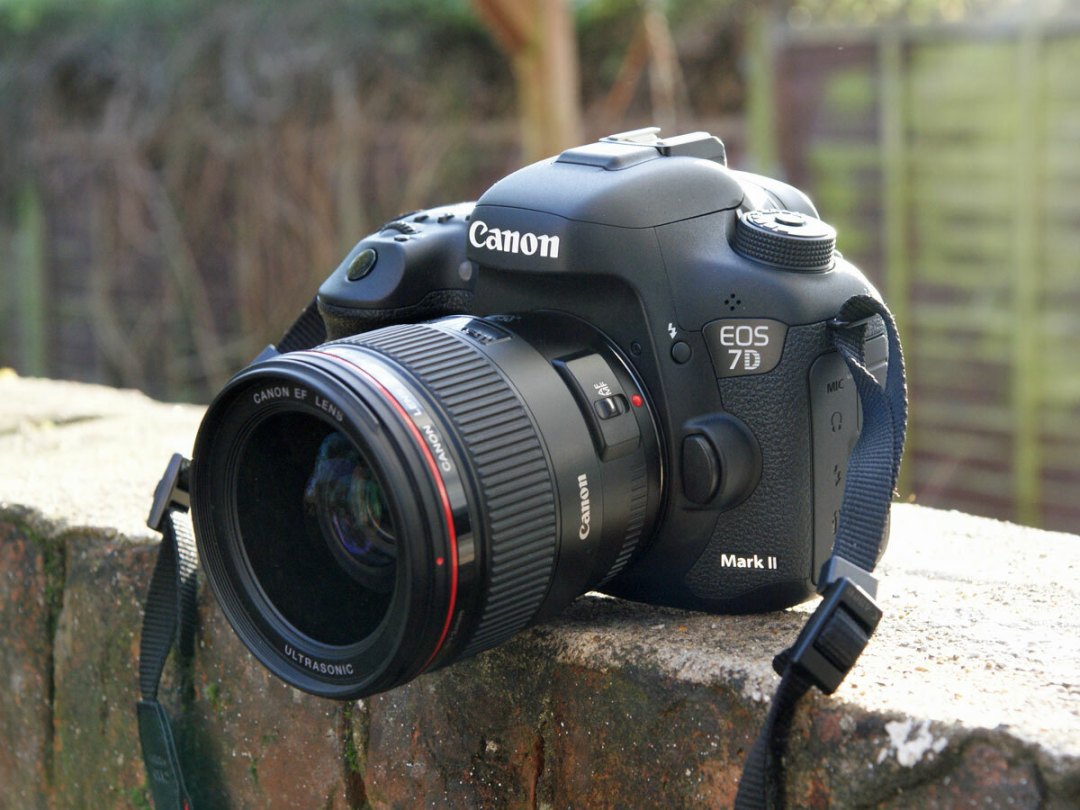 Collega Tweede leerjaar boezem Canon EOS 7D Mark II review | Stuff