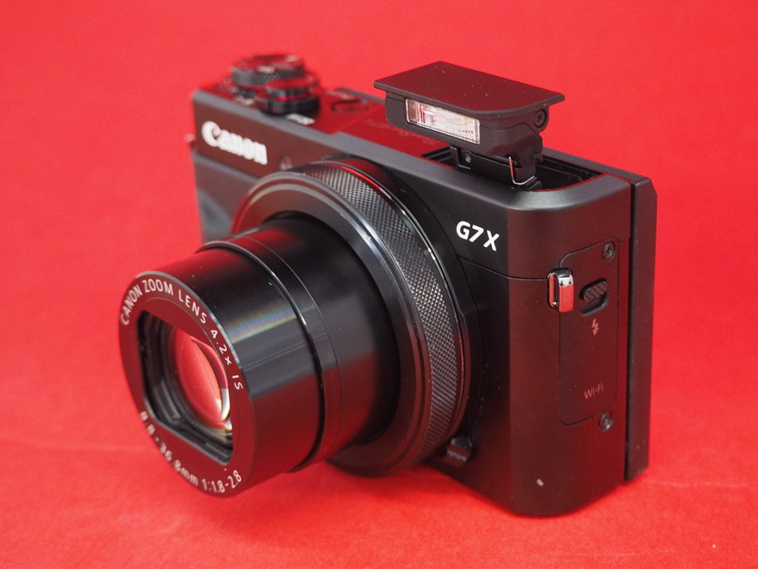 Canon PowerShot G7X Mark II Digital Camera 
