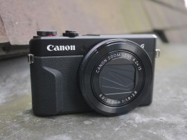 Canon’s G7 X MkII premium compact is crazy quick