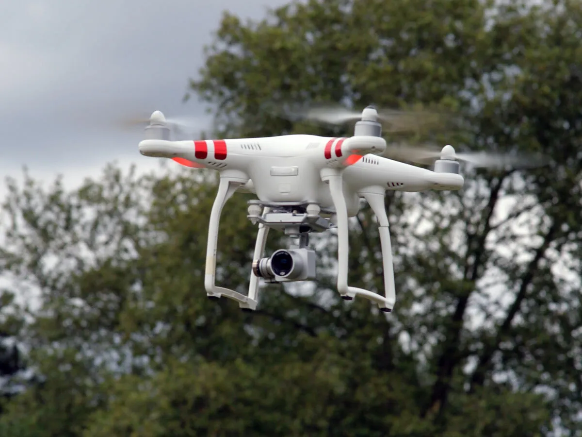 Forenkle flydende tøve DJI Phantom 3 Standard review | Stuff