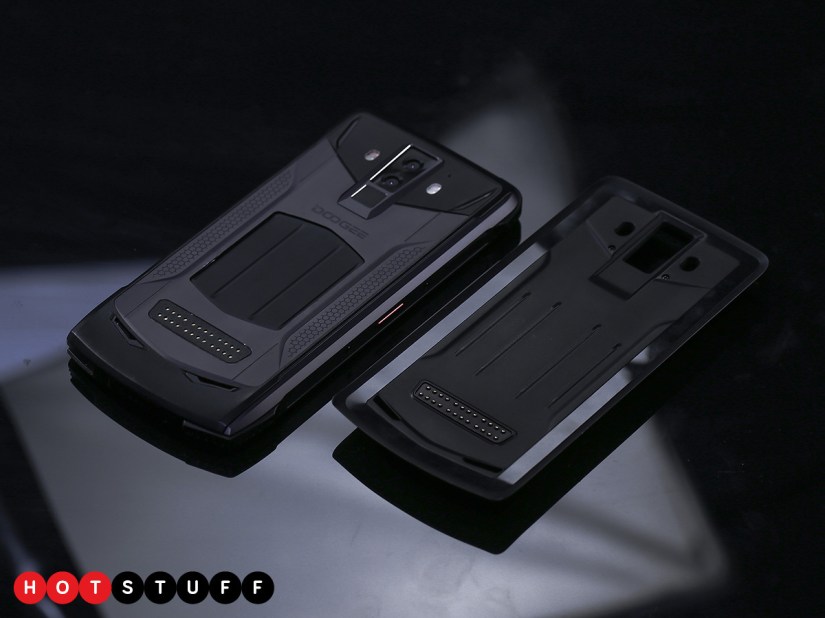 Doogee’s S90 modular smartphone is tougher than you