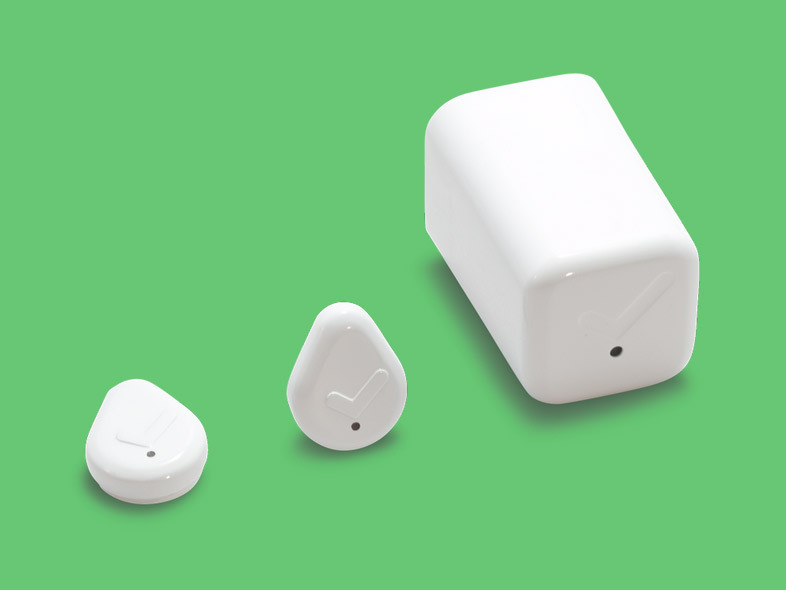 Droplet is a tiny smart button that might finally get you to floss